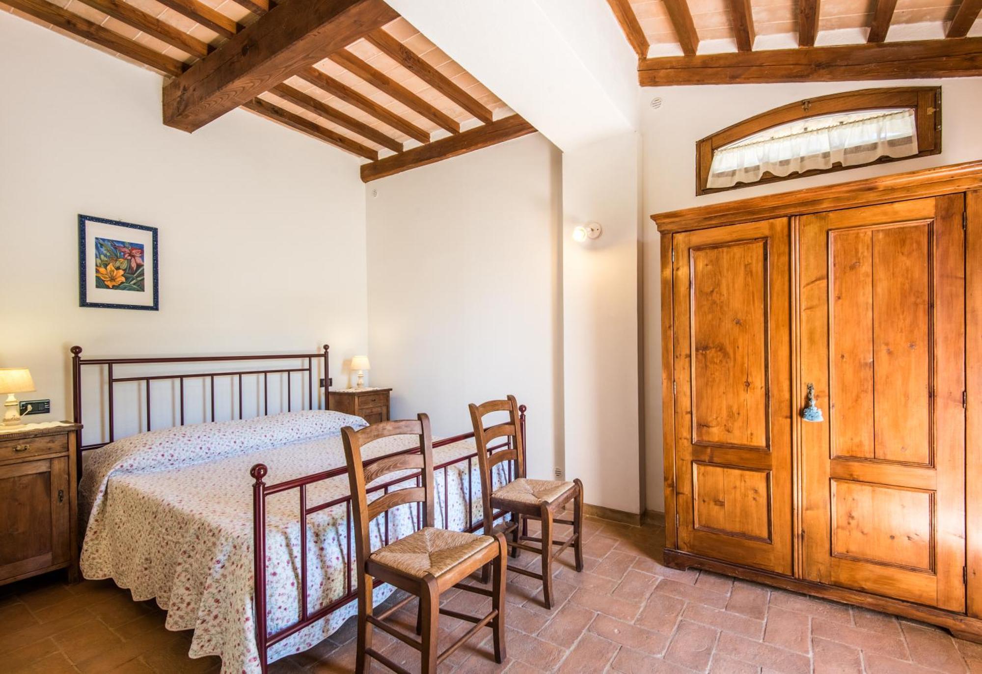 מונטלצ'ינו Glicine Apartment Podere Giardino מראה חיצוני תמונה